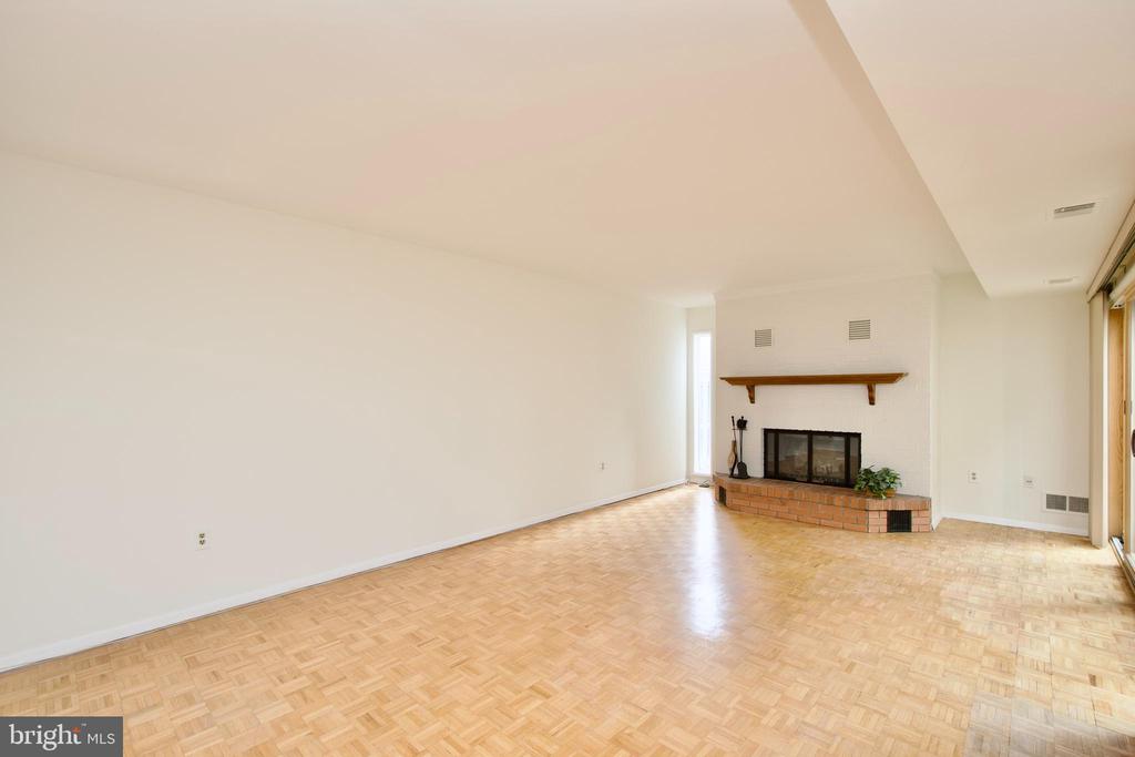 11575 LINKS DRIVE