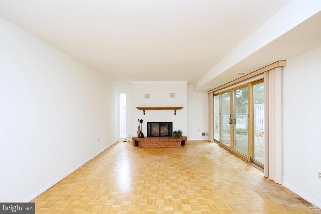 11575 LINKS DRIVE
