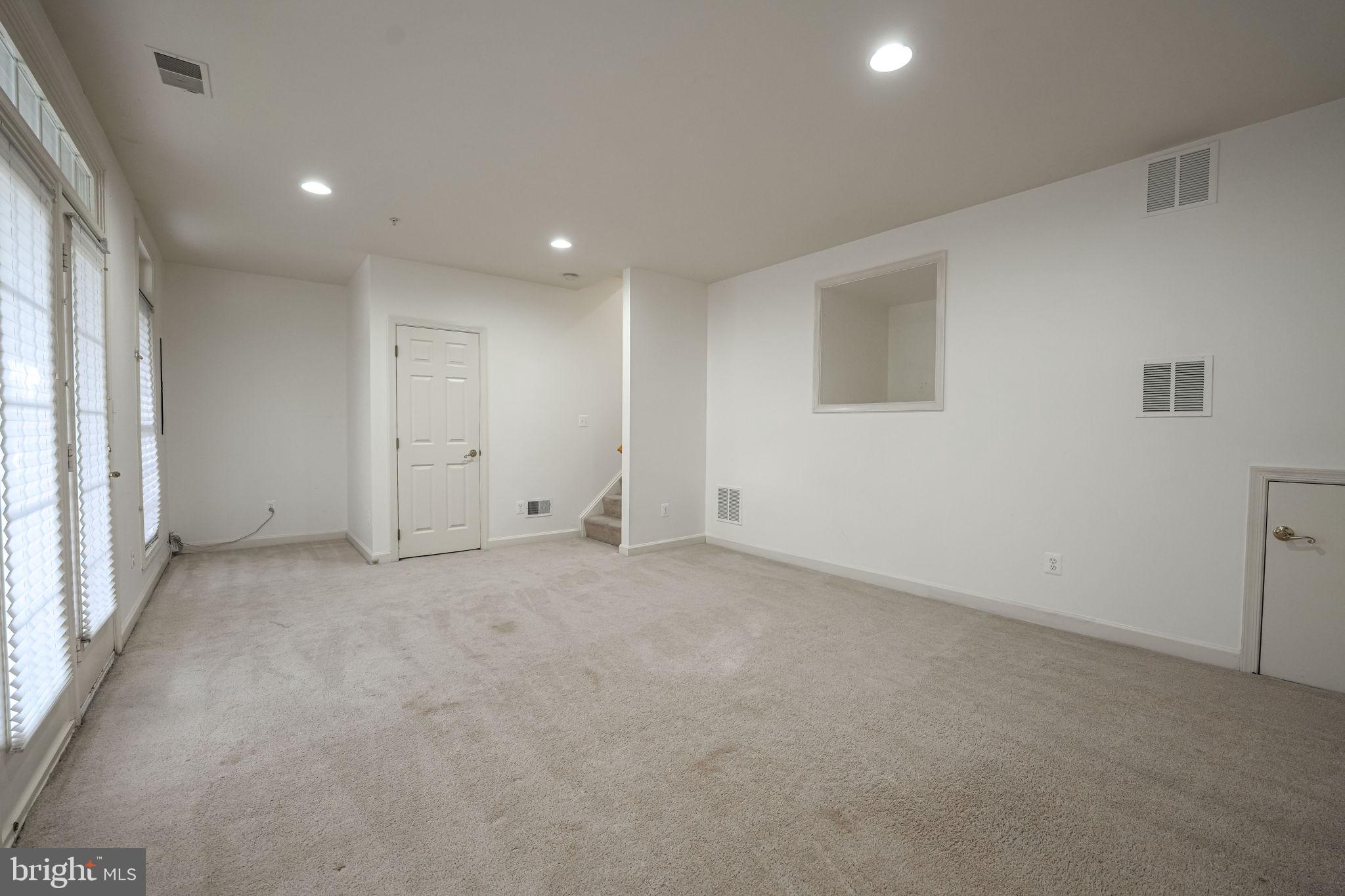 8809 HUNTING LODGE CT