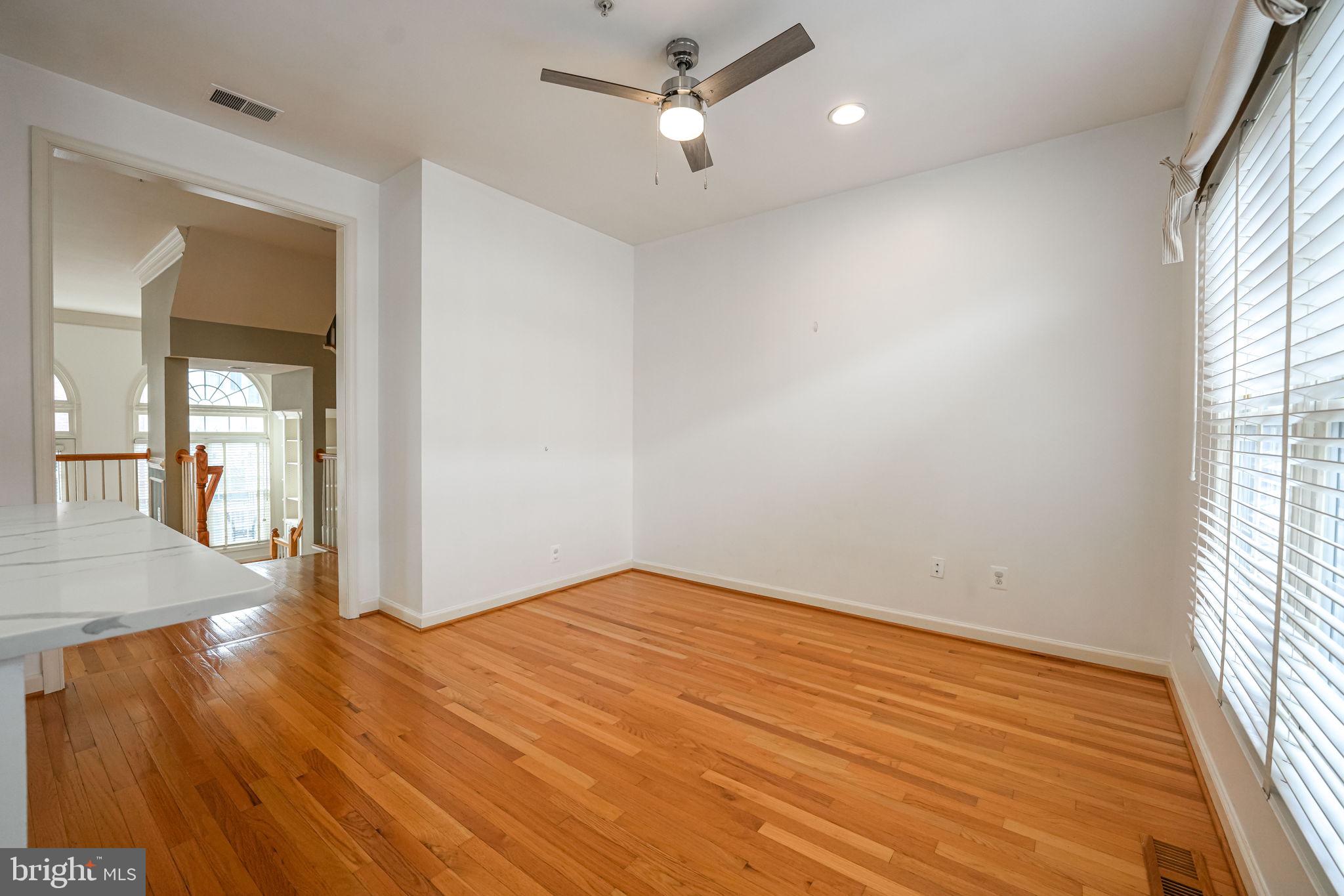 8809 HUNTING LODGE CT