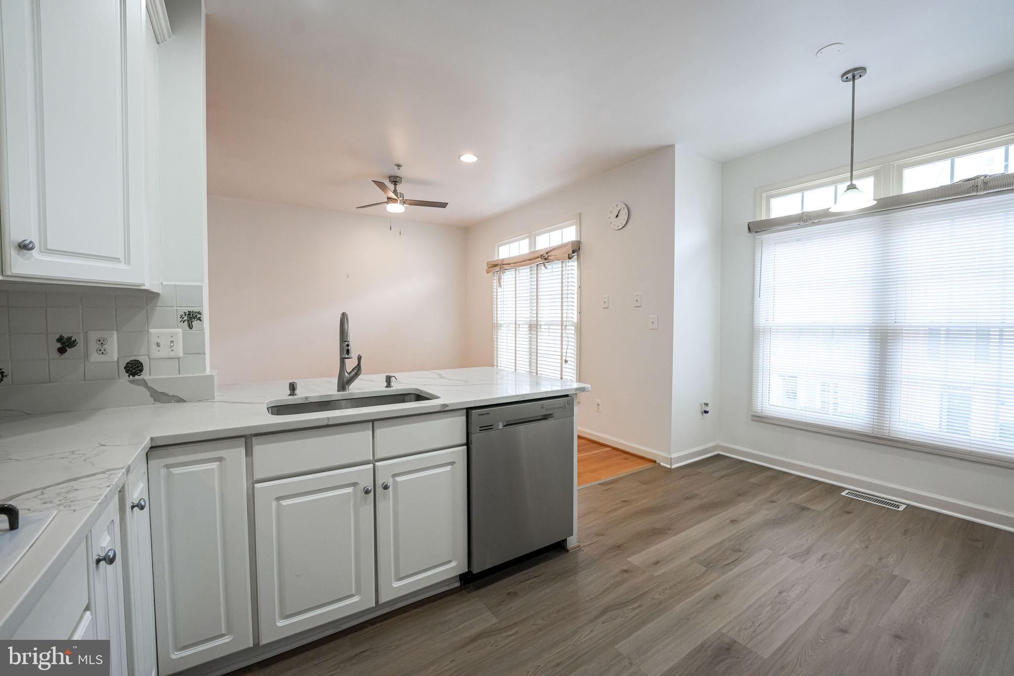 8809 HUNTING LODGE CT