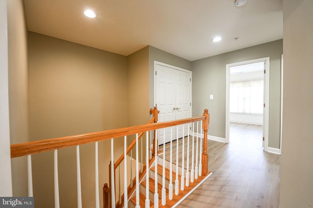 8809 HUNTING LODGE CT