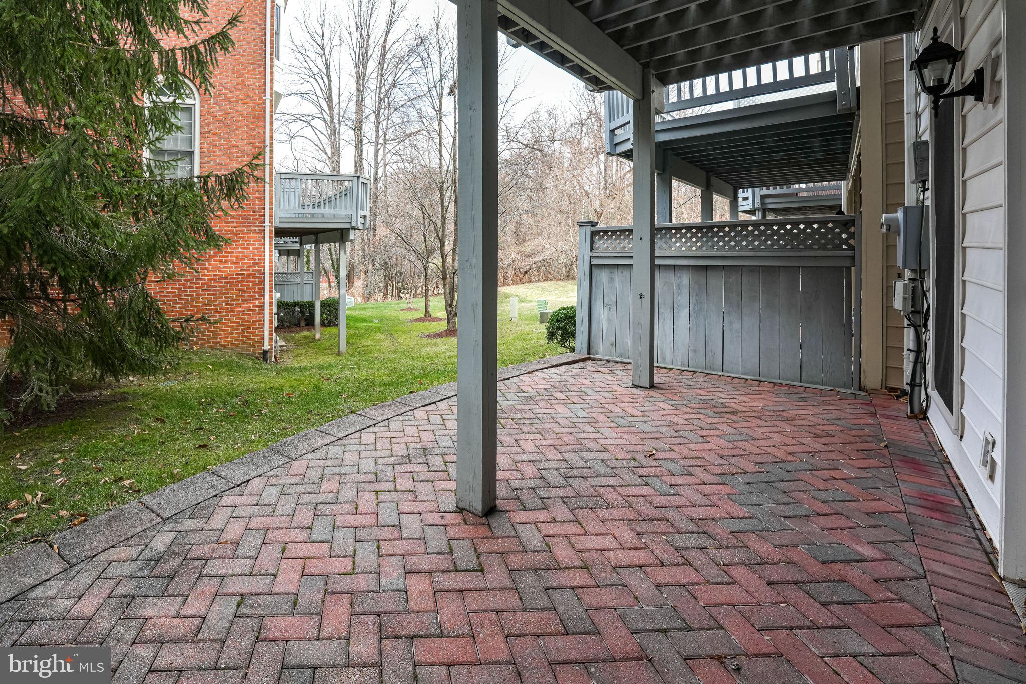 8809 HUNTING LODGE CT
