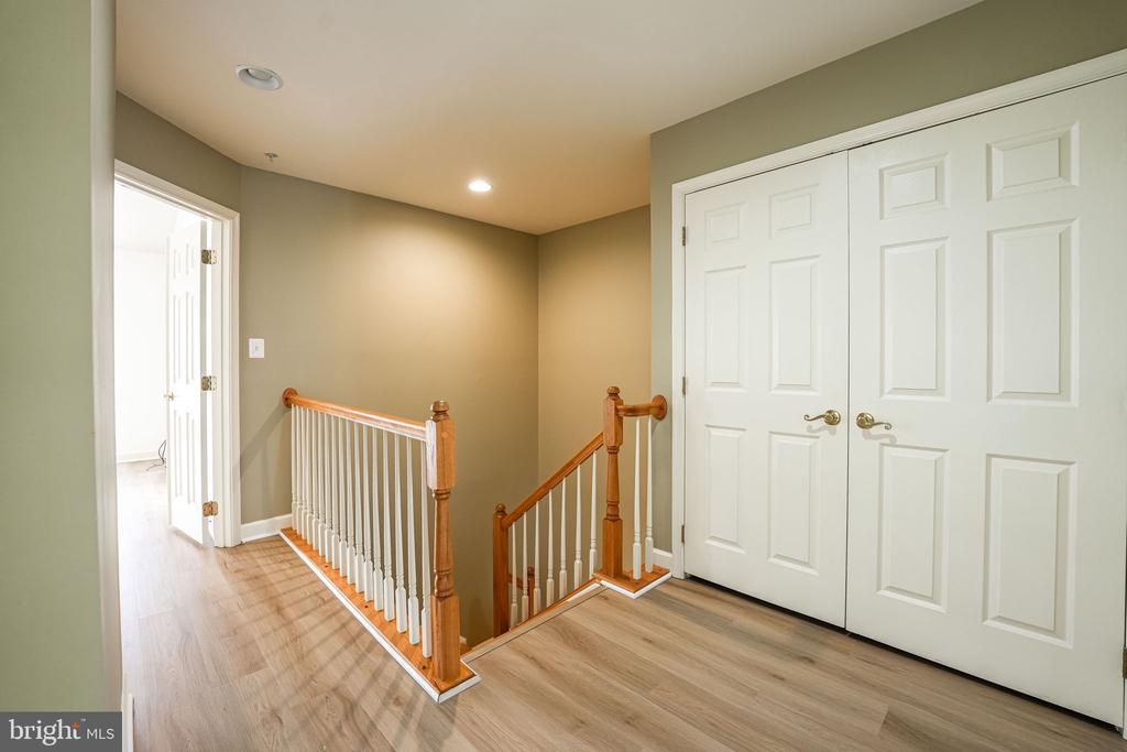 8809 HUNTING LODGE CT