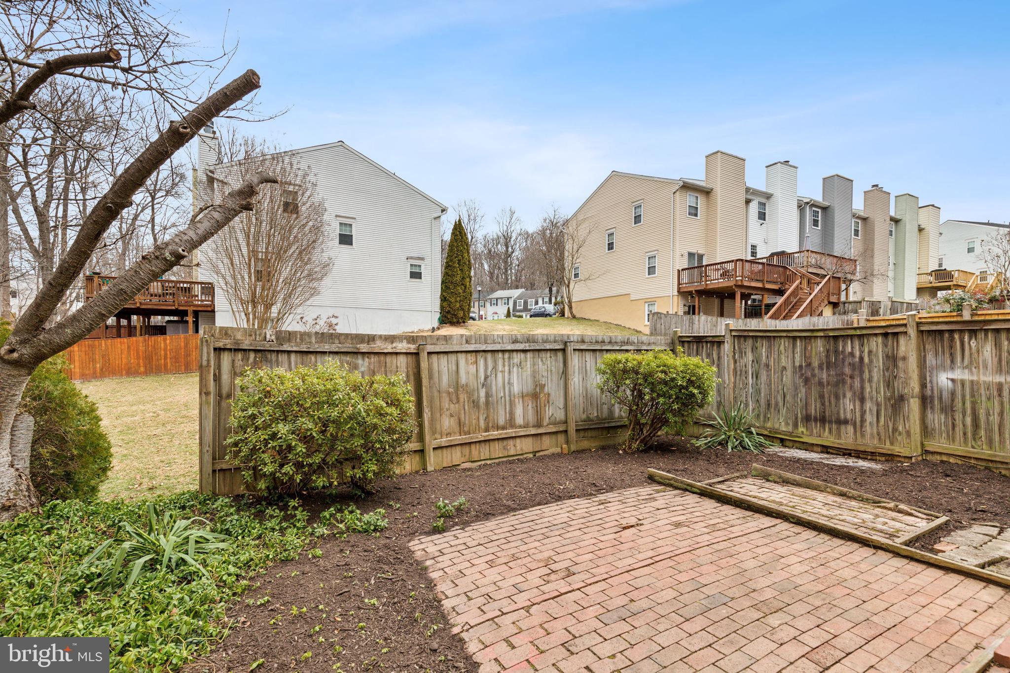 6001 Sweet Dale Ct