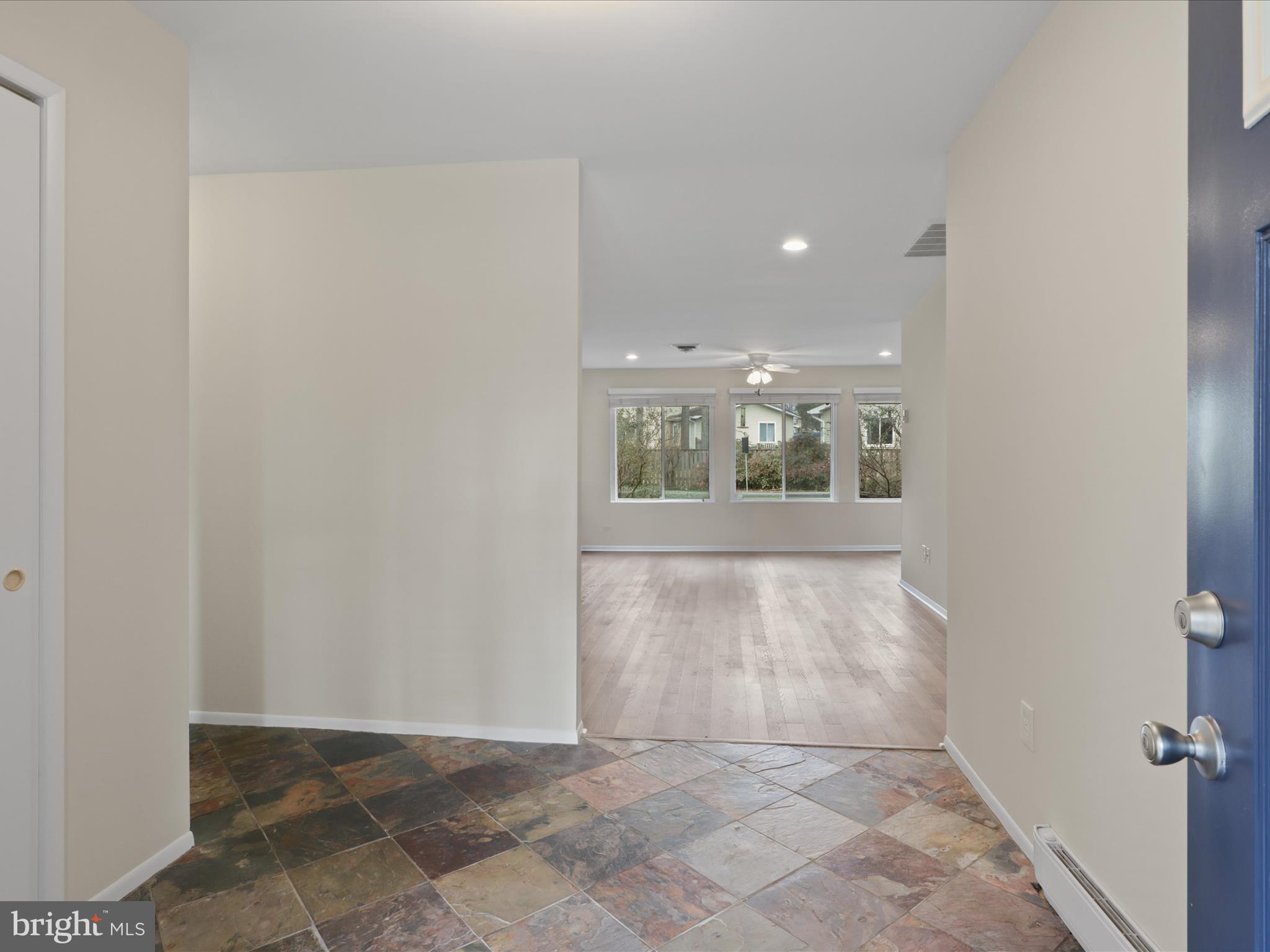 1530 HIDDENBROOK DR