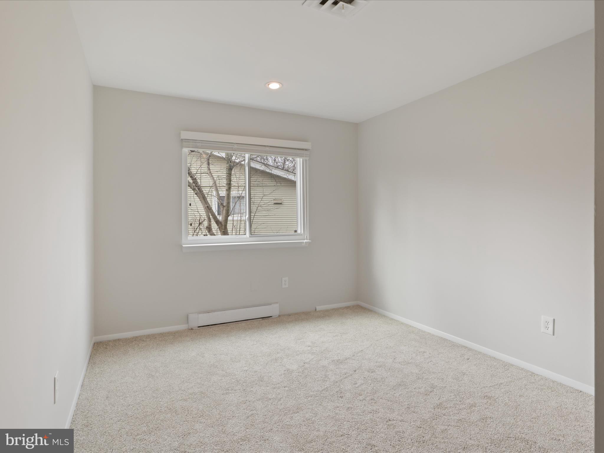 1530 HIDDENBROOK DR
