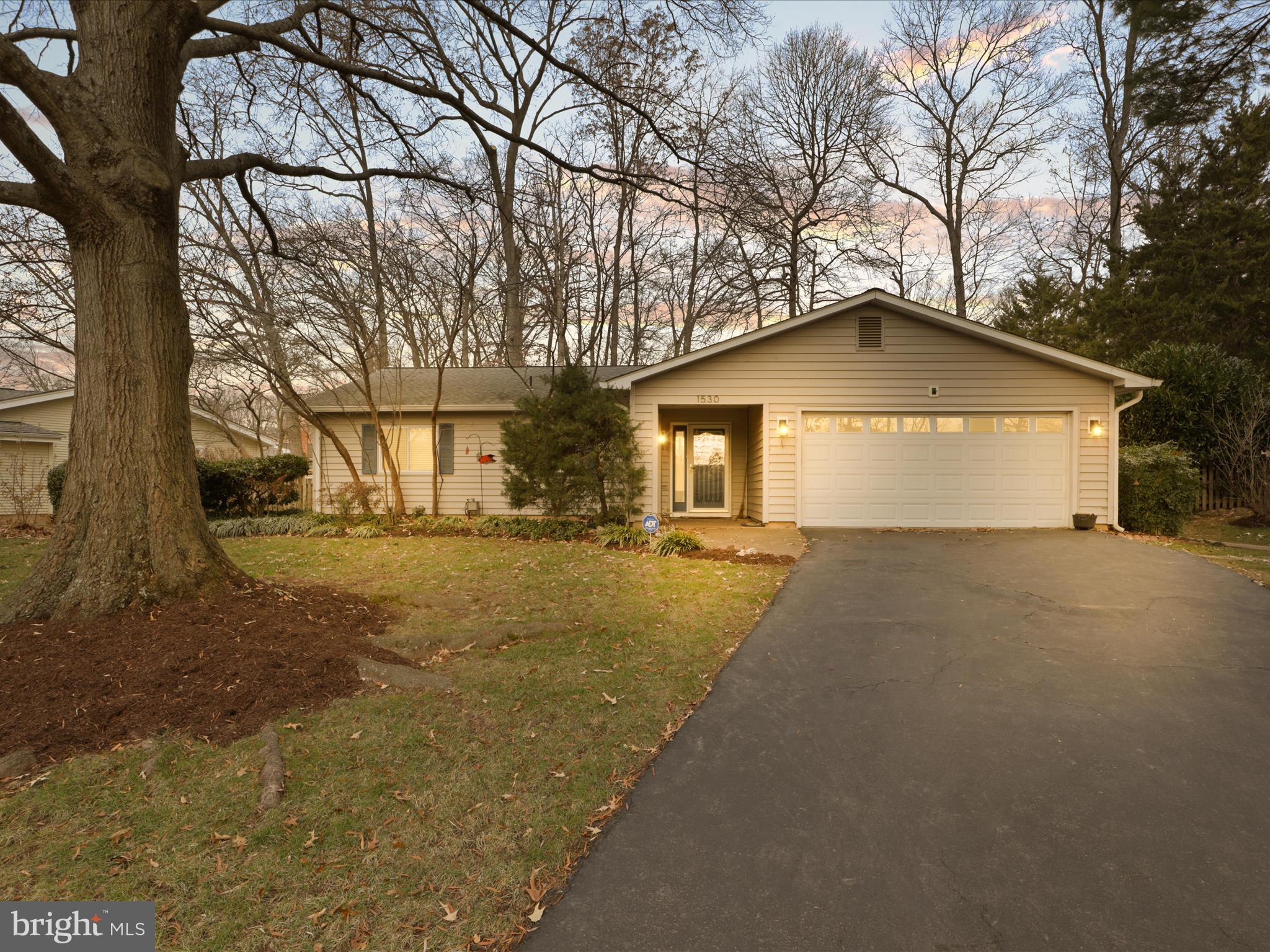 1530 HIDDENBROOK DR