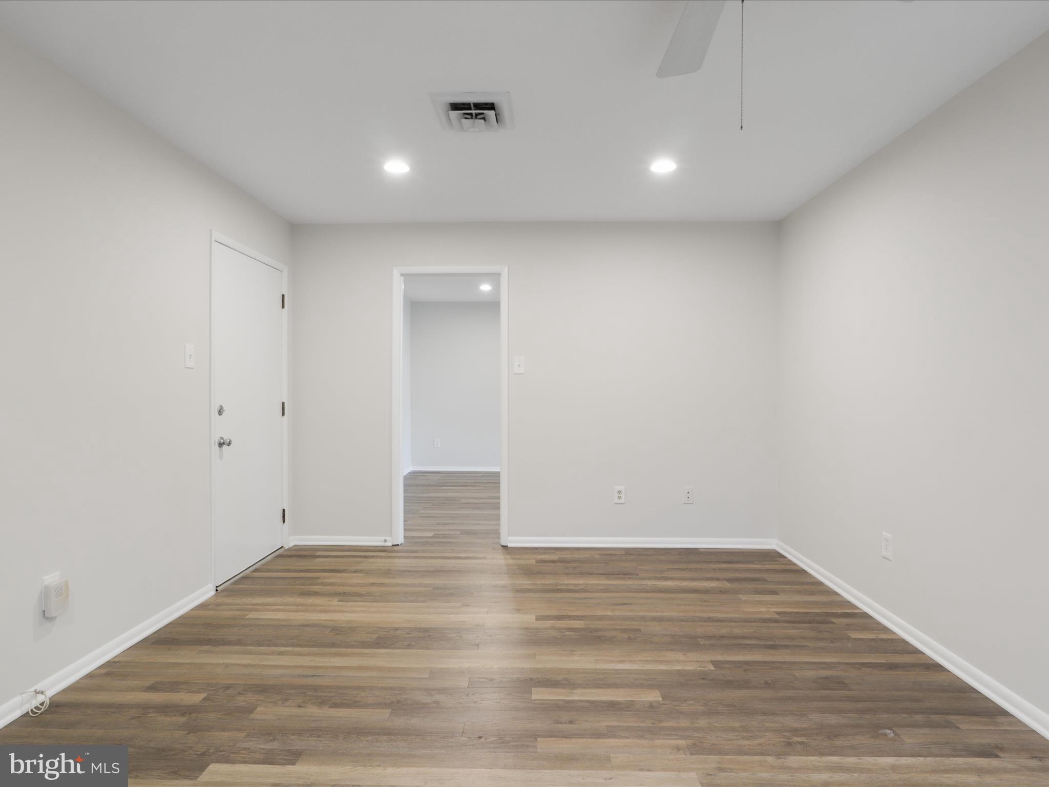 1530 HIDDENBROOK DR