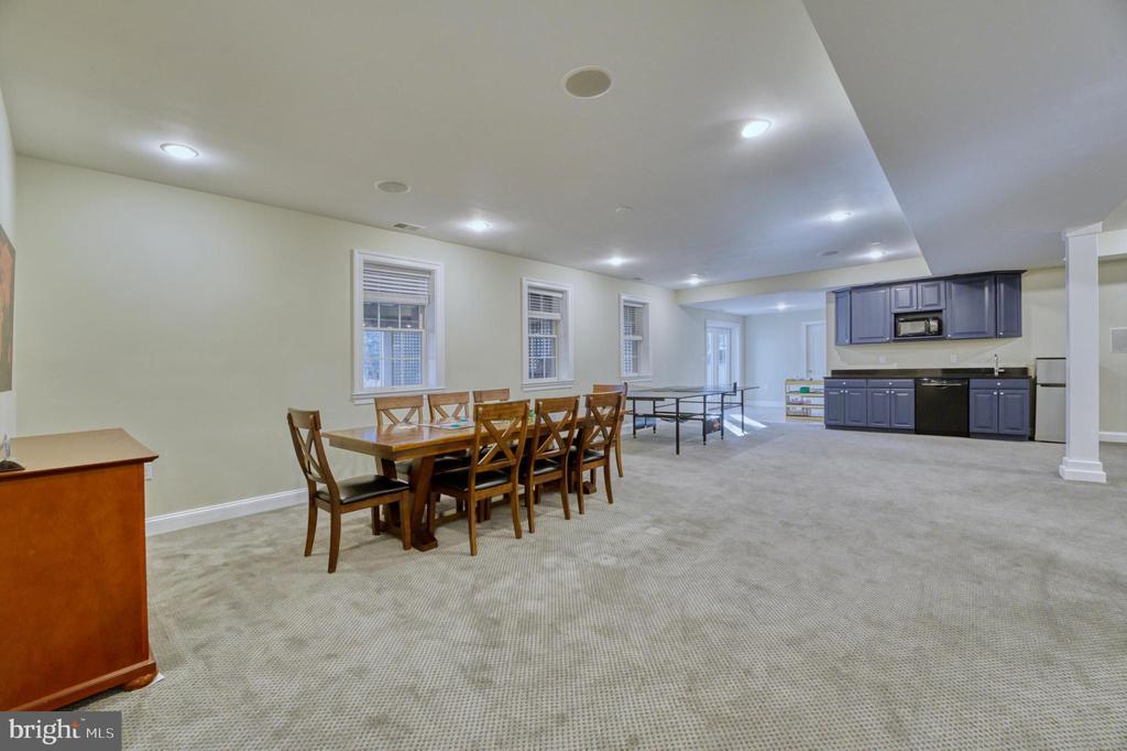 12193 Wild Horse Dr