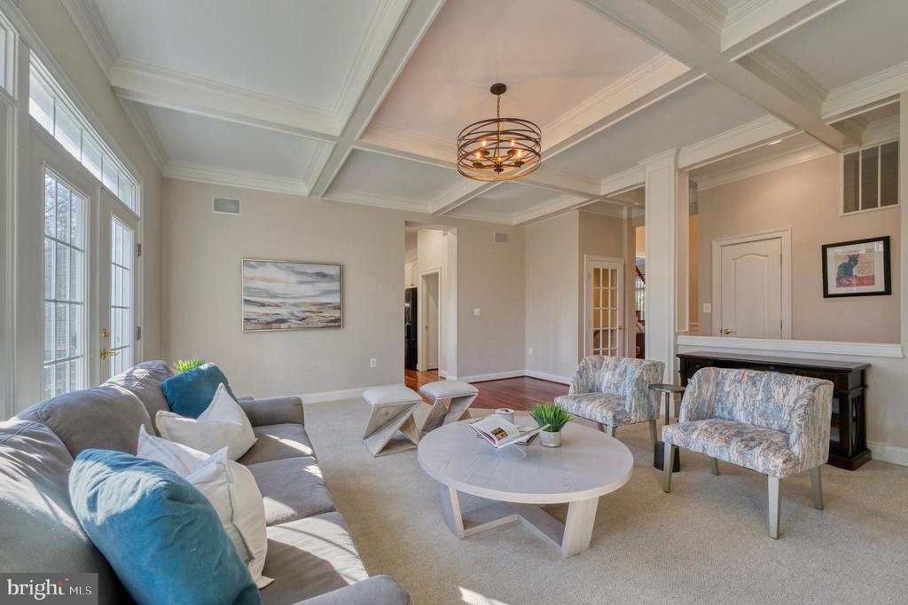 12193 Wild Horse Dr