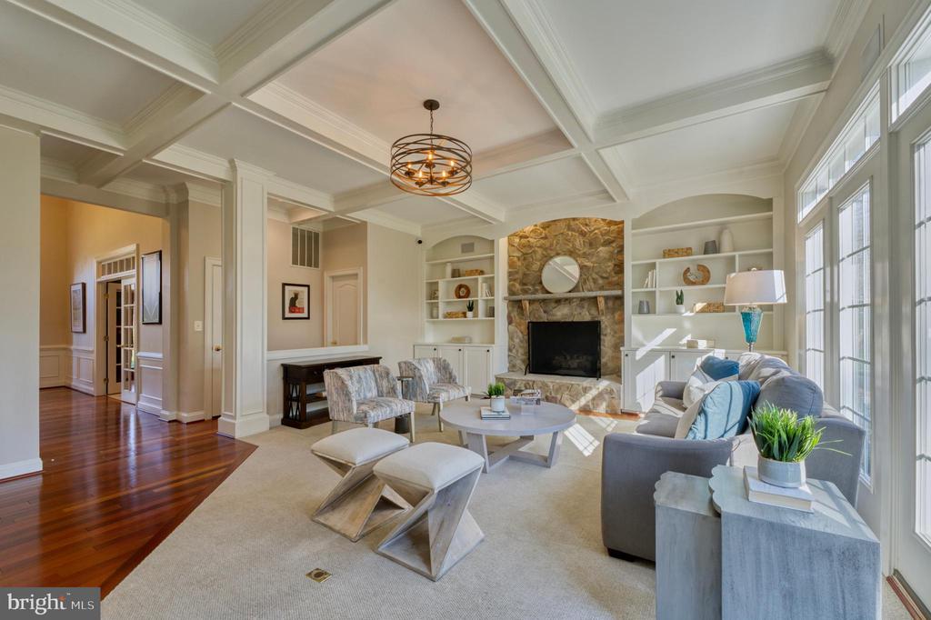 12193 Wild Horse Dr
