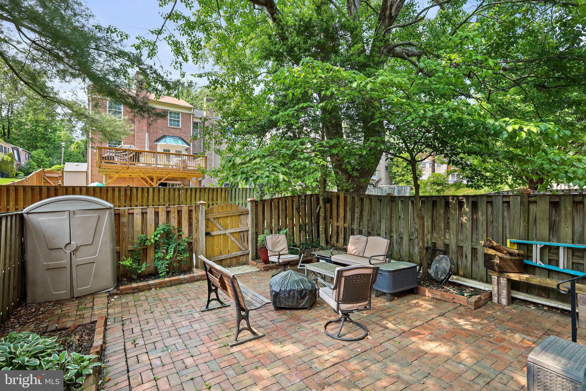 6636 GREEN ASH DRIVE