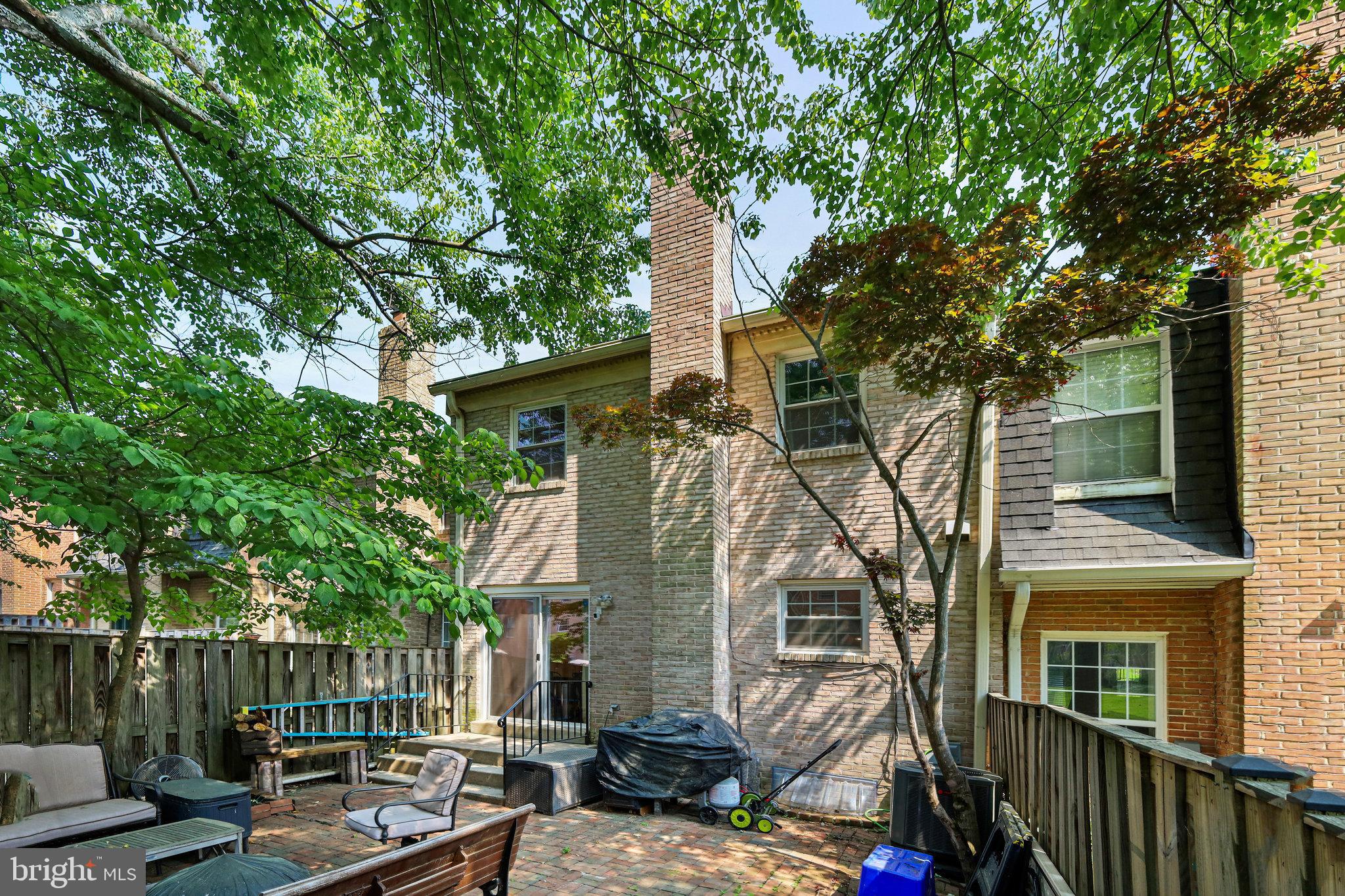 6636 GREEN ASH DRIVE