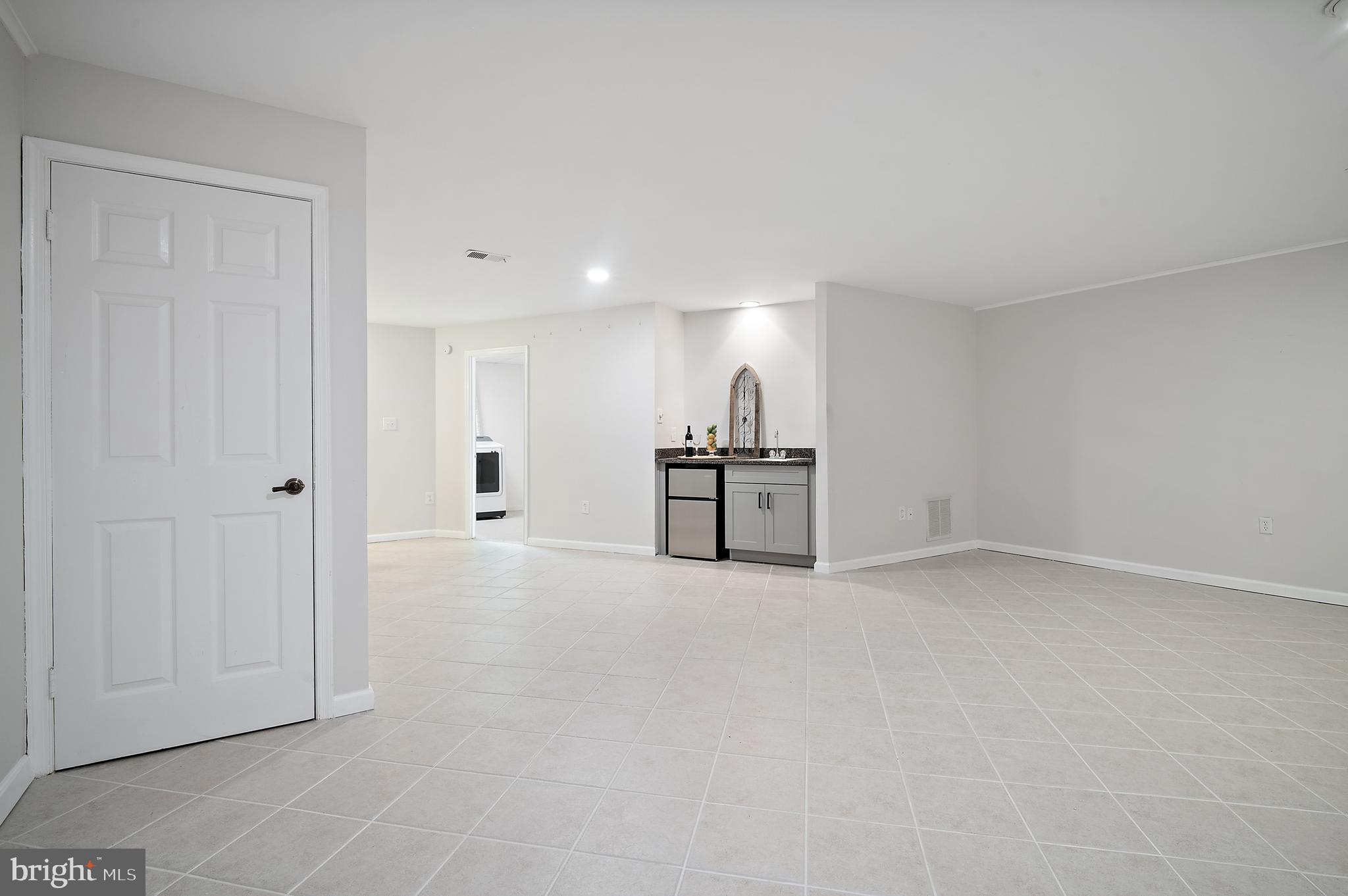 6636 GREEN ASH DRIVE