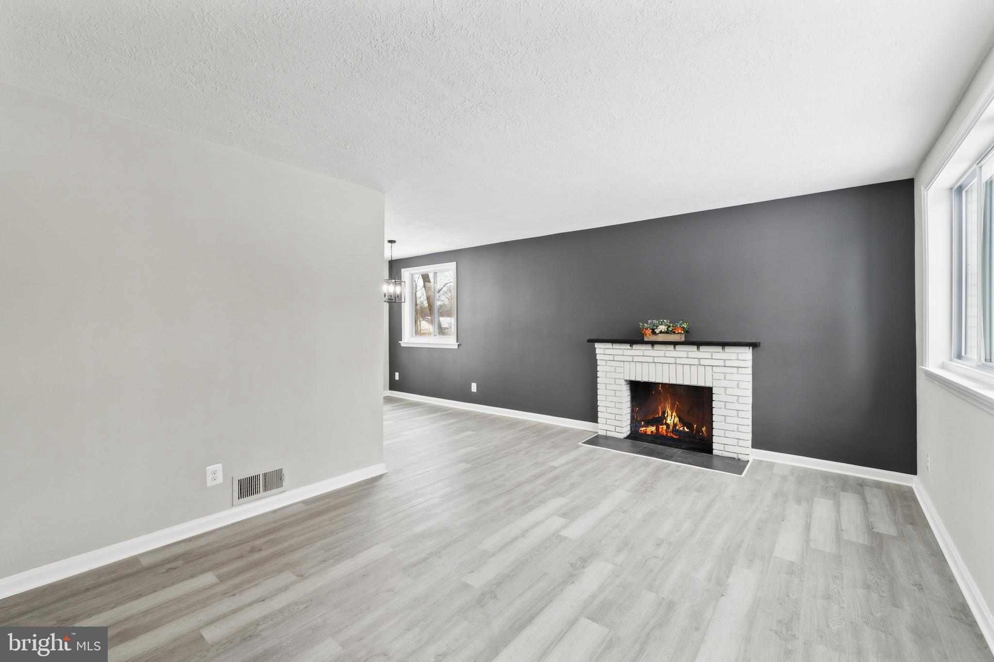 3714 Terrace Dr