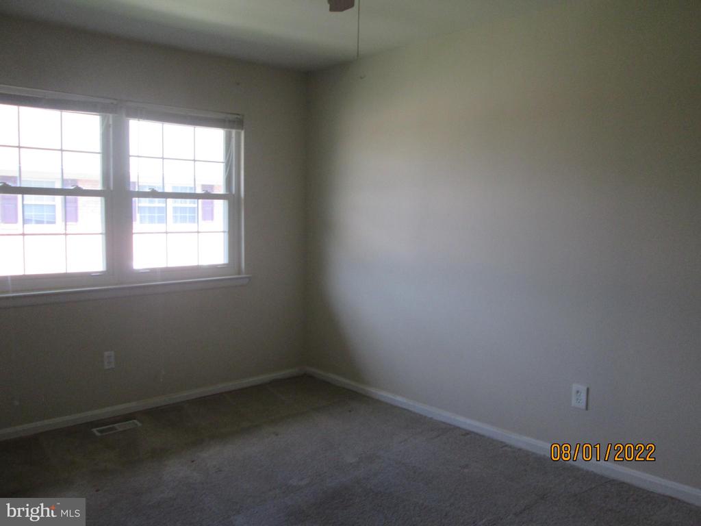 7528 COXTON COURT 100