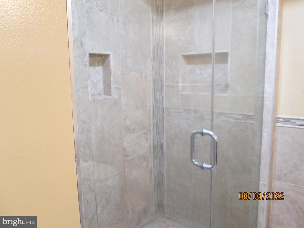 7528 COXTON COURT 100
