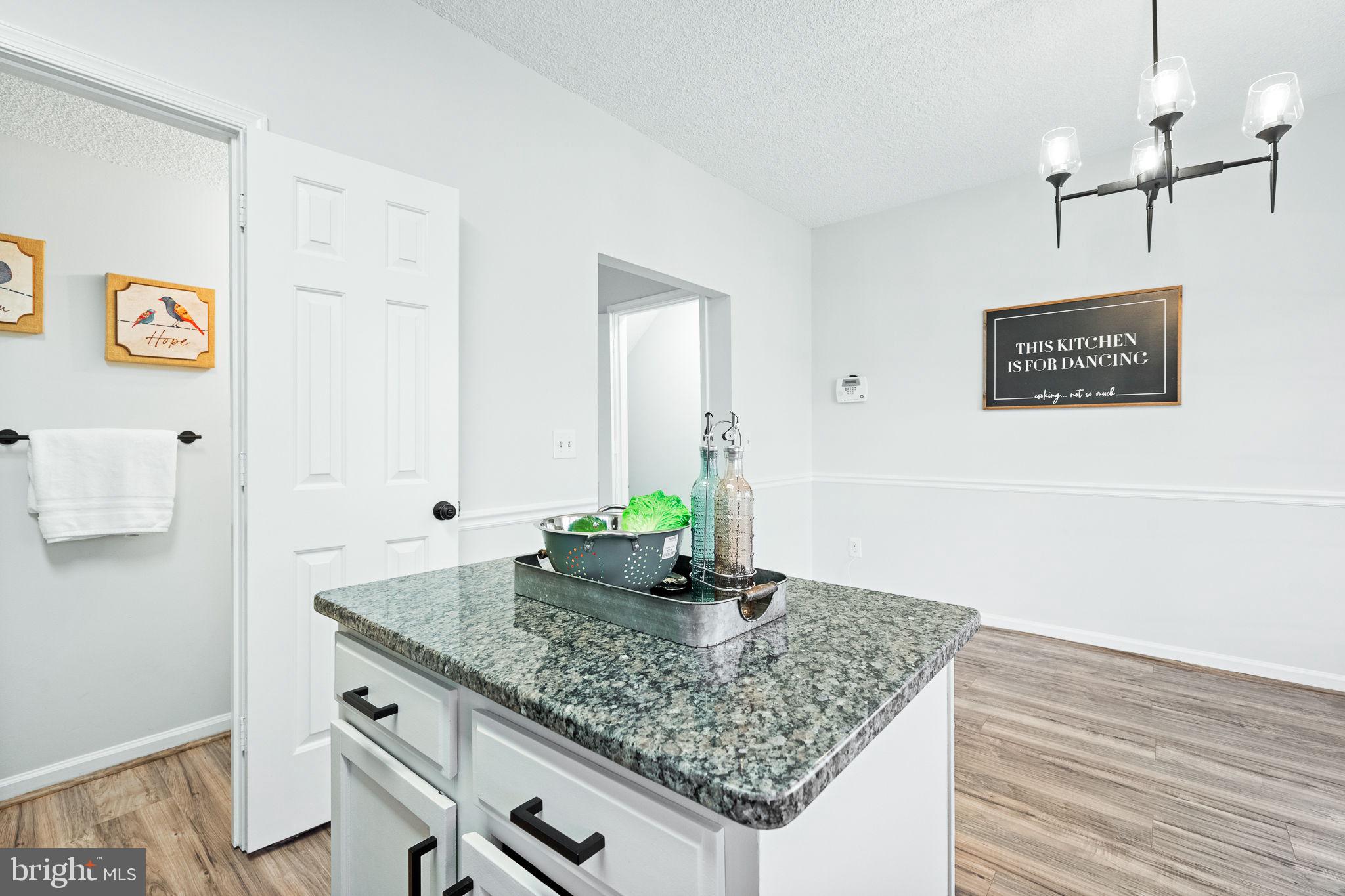 13523 Highland Mews Pl