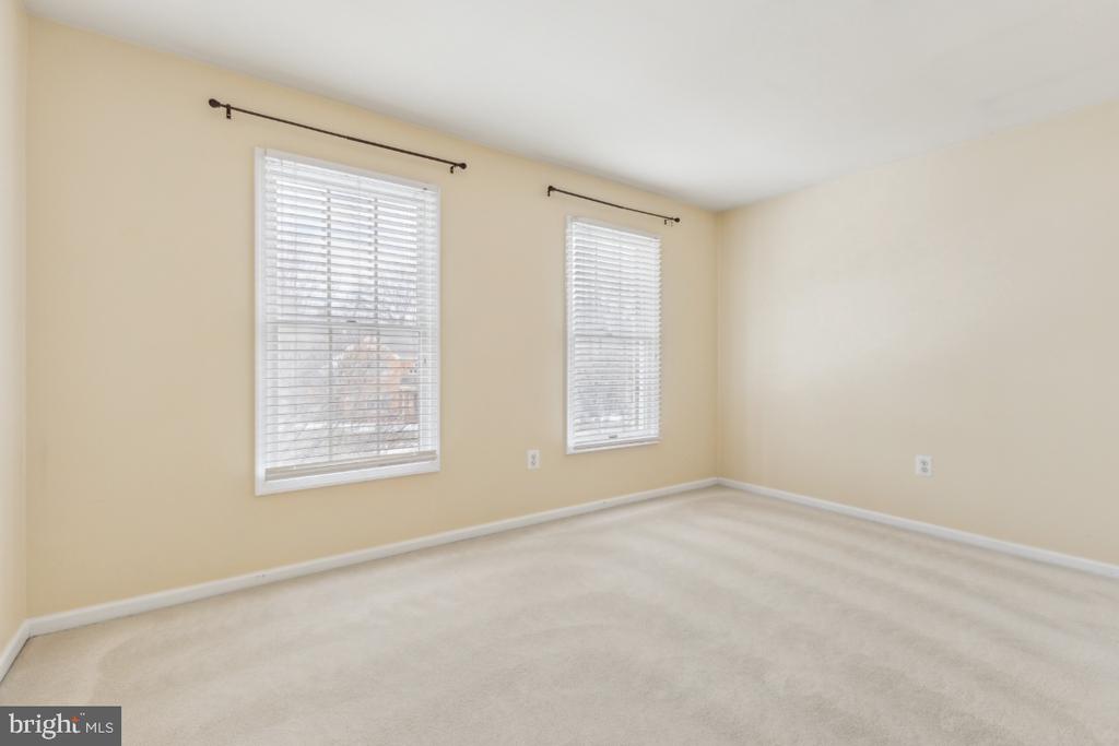 6218 Secret Hollow Ln