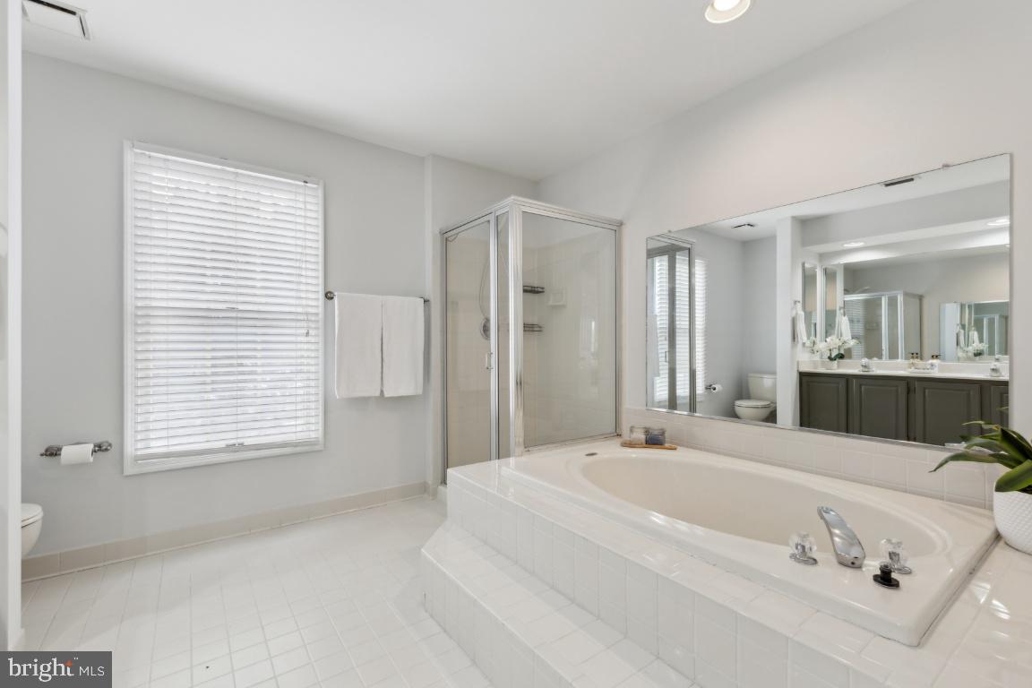 6218 Secret Hollow Ln