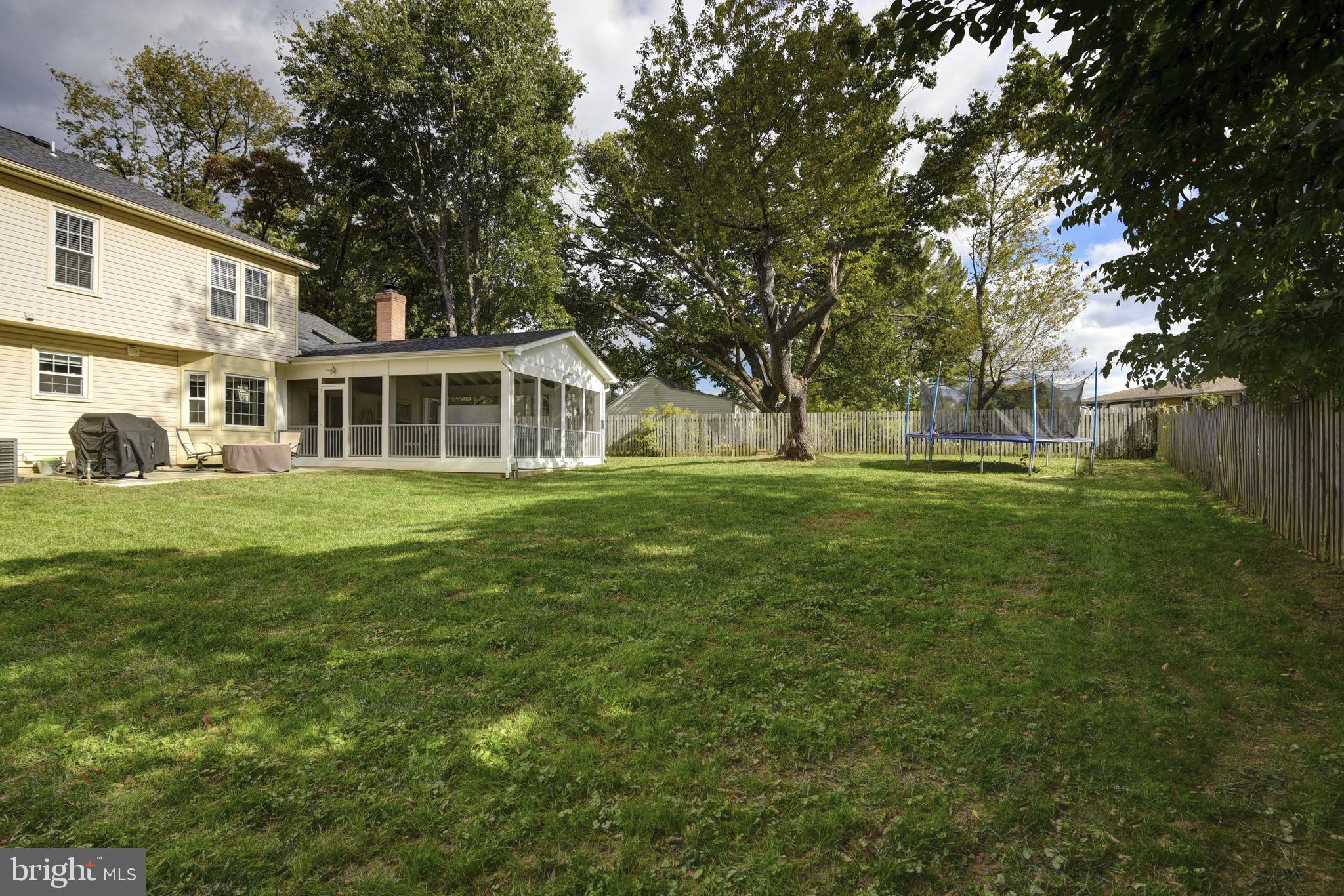 8911 Old Courthouse Rd