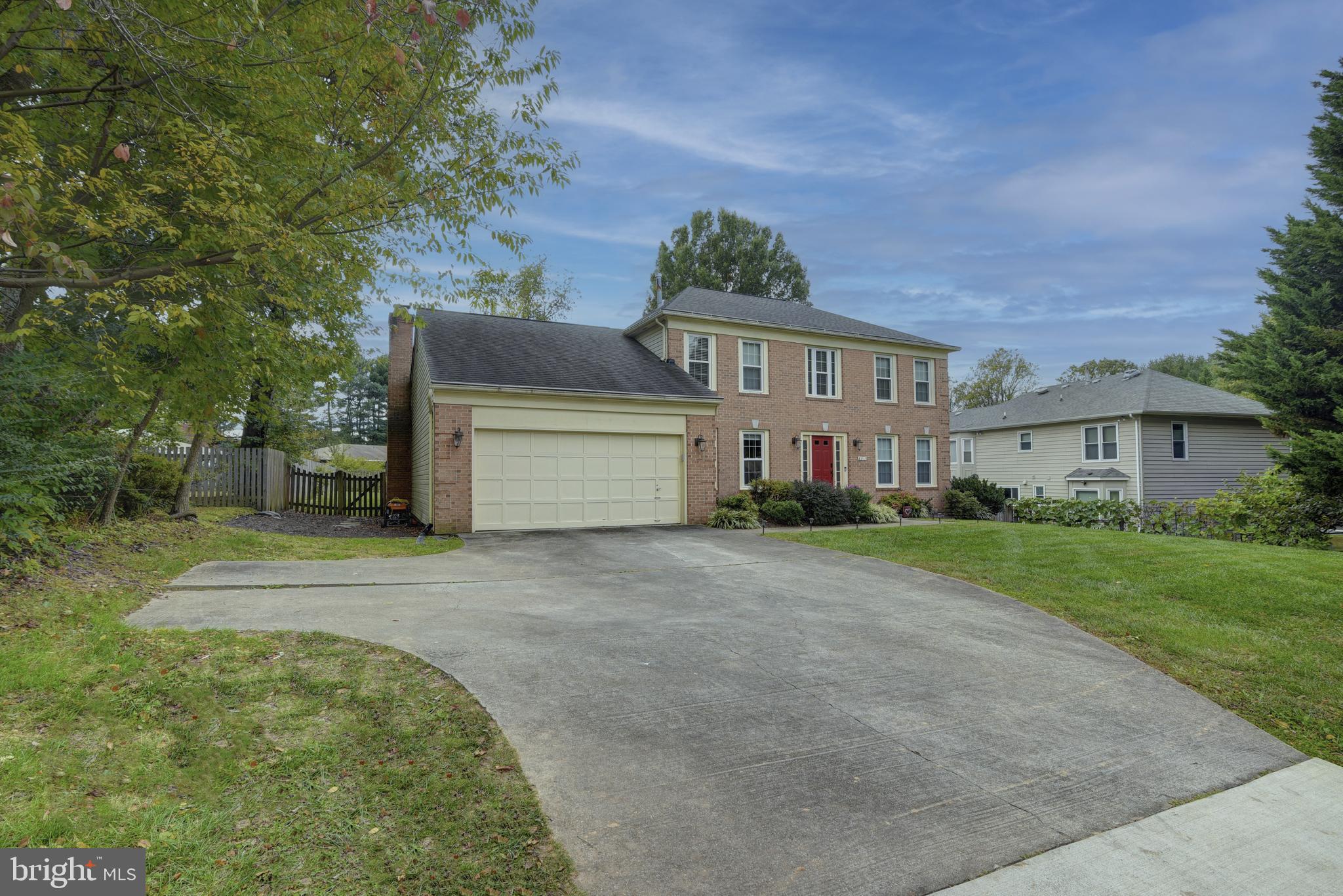 8911 Old Courthouse Rd