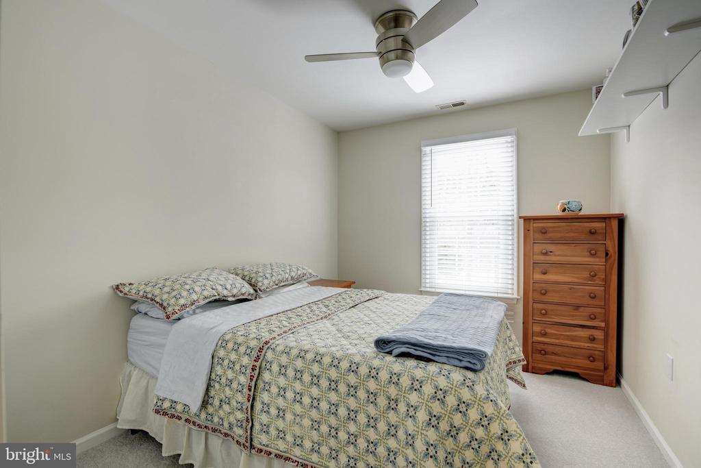 8911 Old Courthouse Rd
