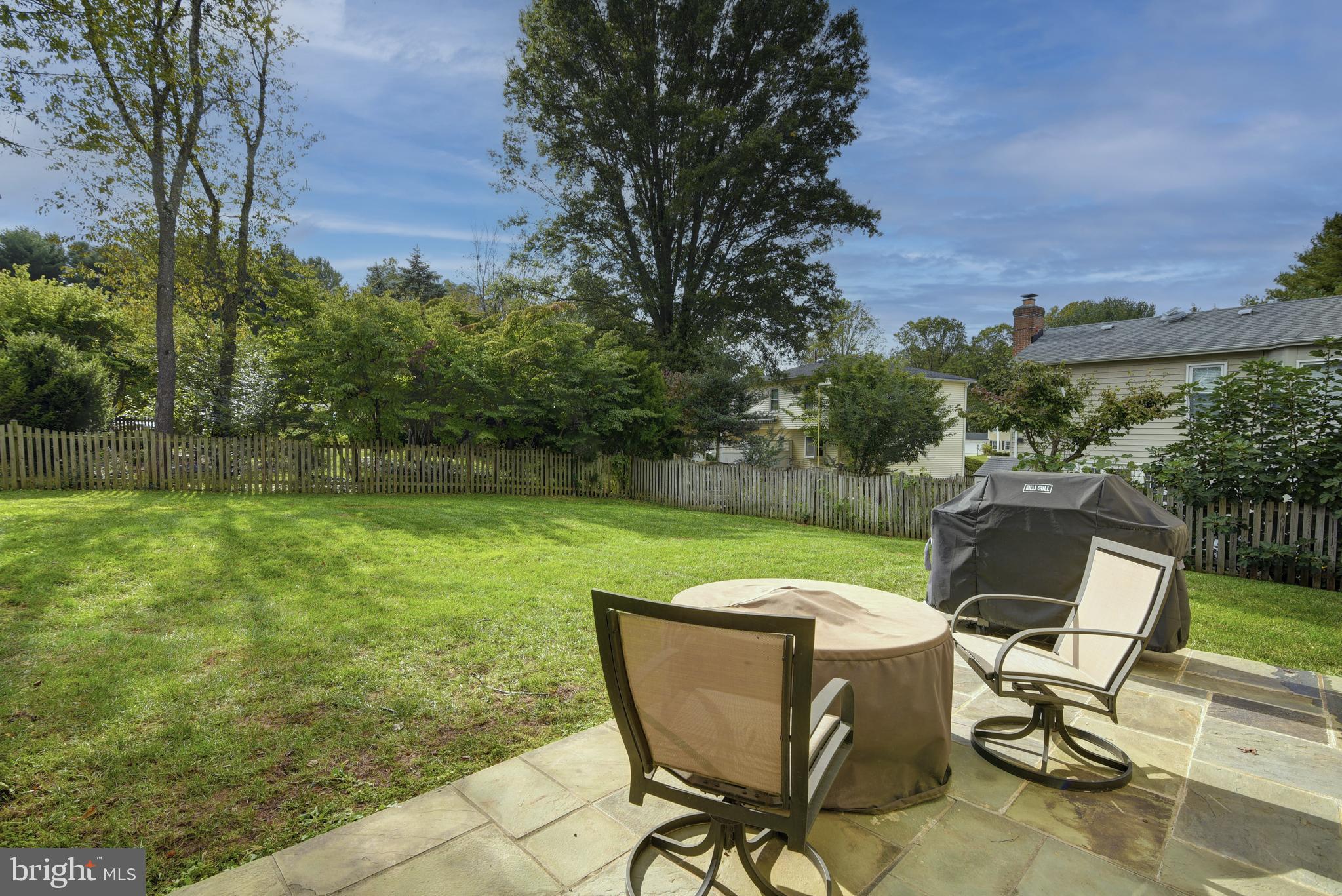 8911 Old Courthouse Rd