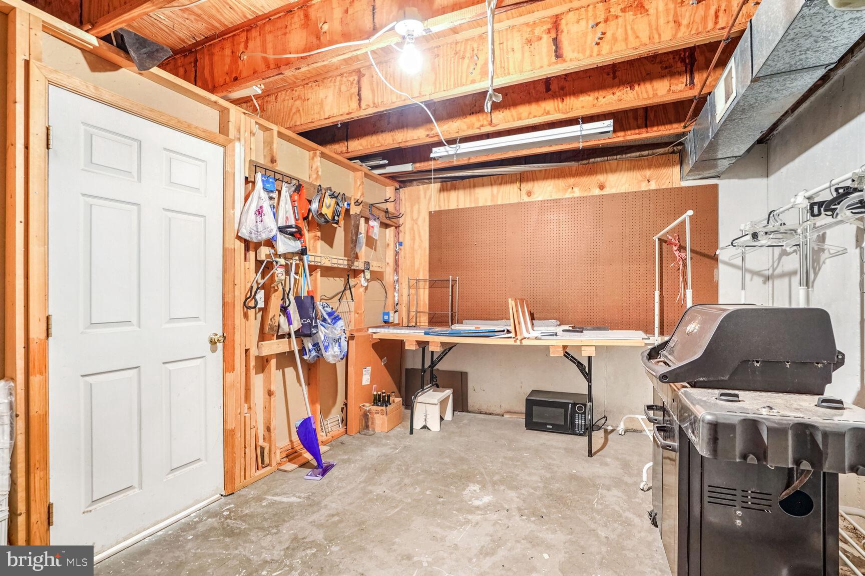 3019 MCMASTER COURT