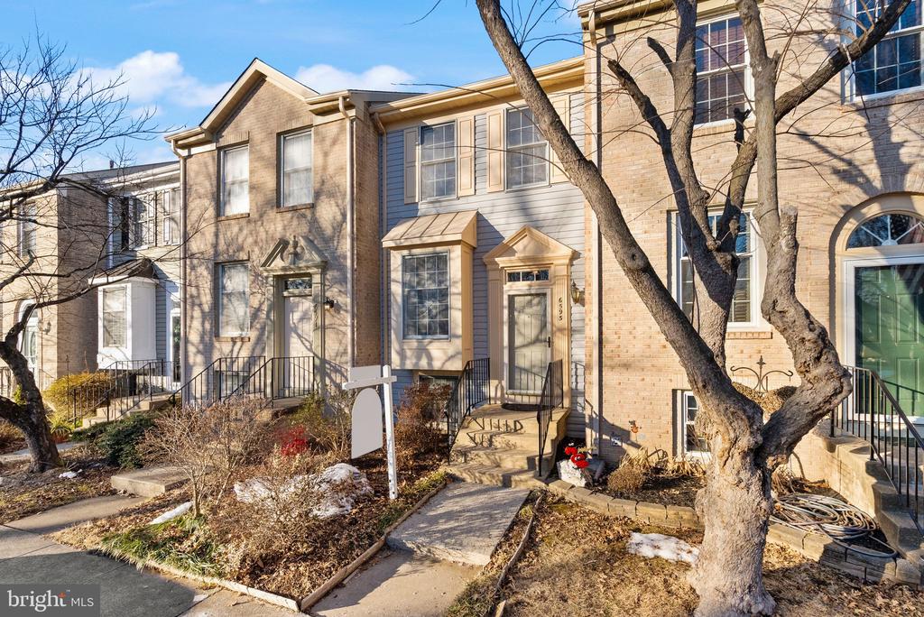 6593 SKYLEMAR TRAIL