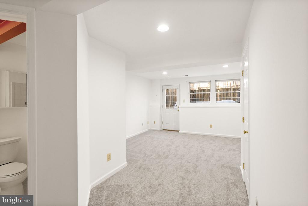 6593 SKYLEMAR TRAIL