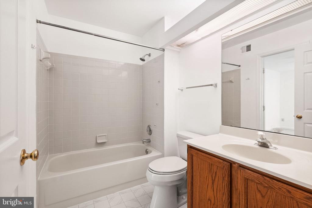 6593 SKYLEMAR TRAIL
