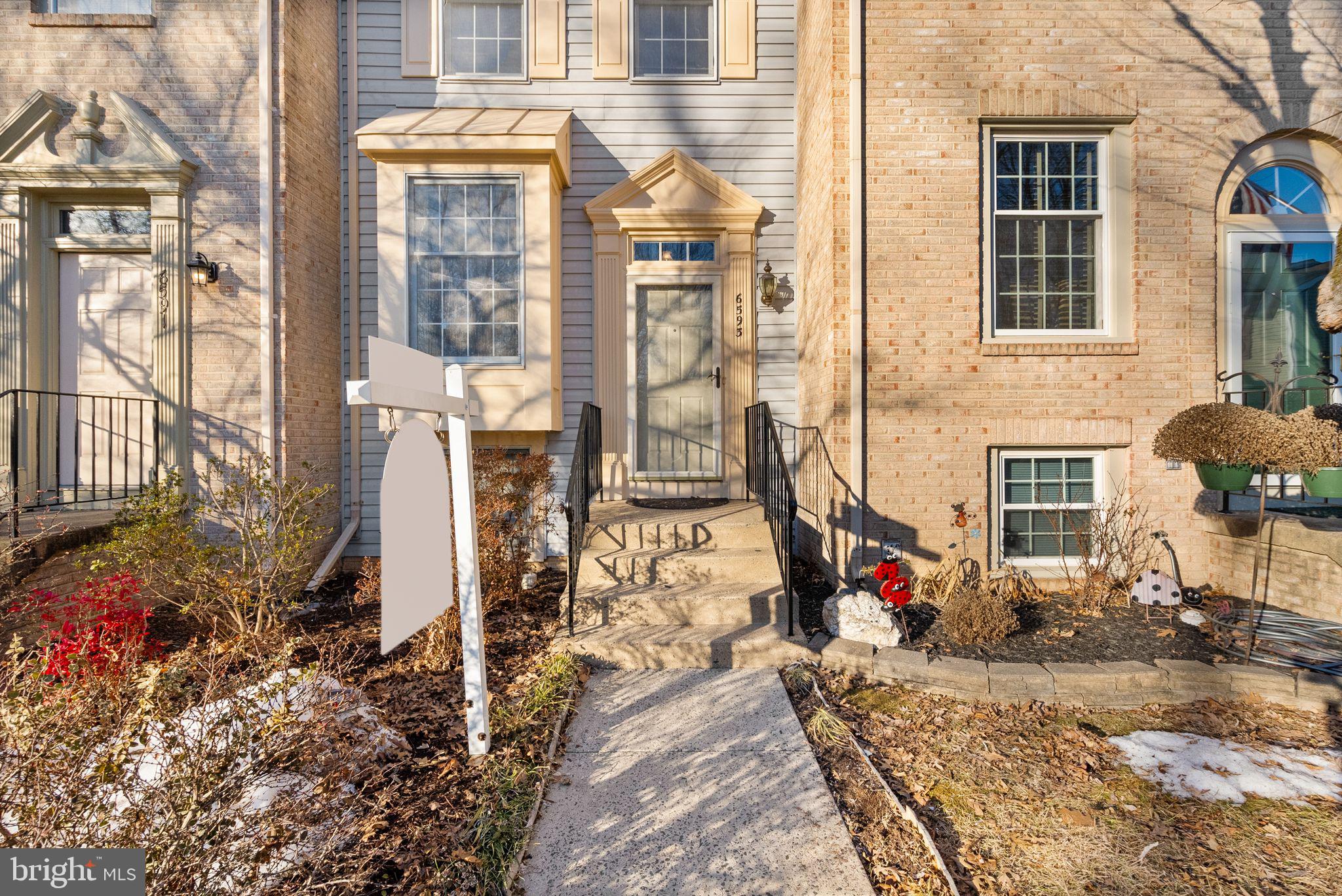 6593 SKYLEMAR TRAIL