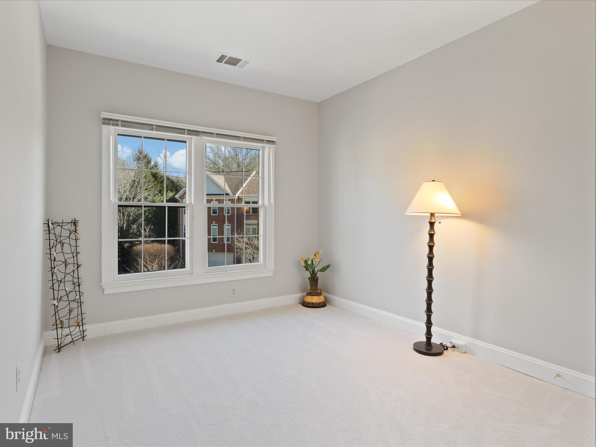 1314 Sundial Dr