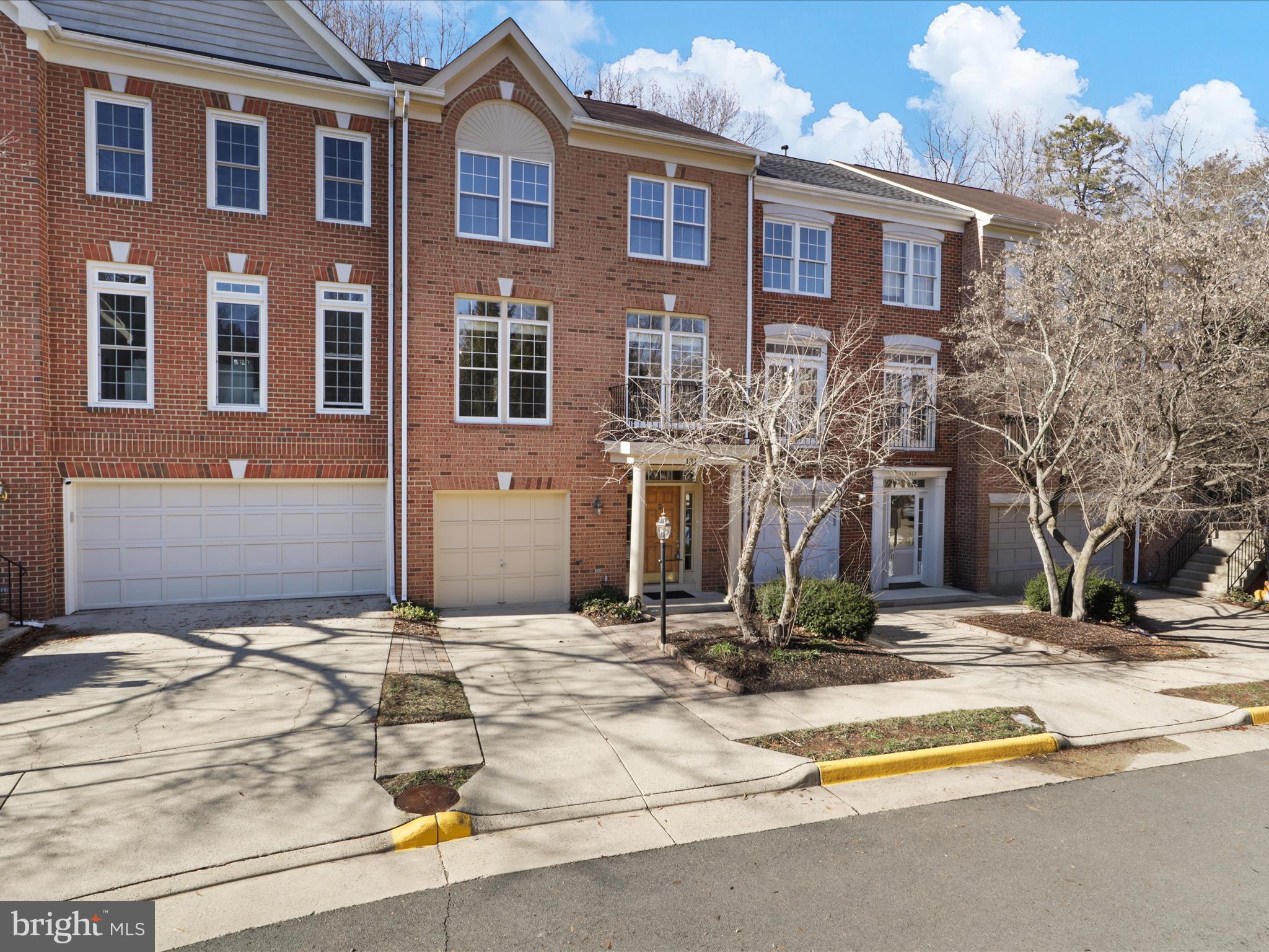1314 Sundial Dr