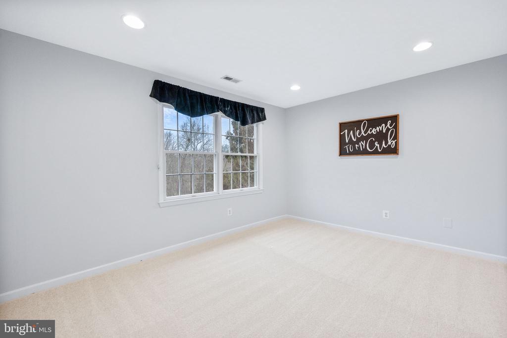 13365 Horsepen Woods Ln
