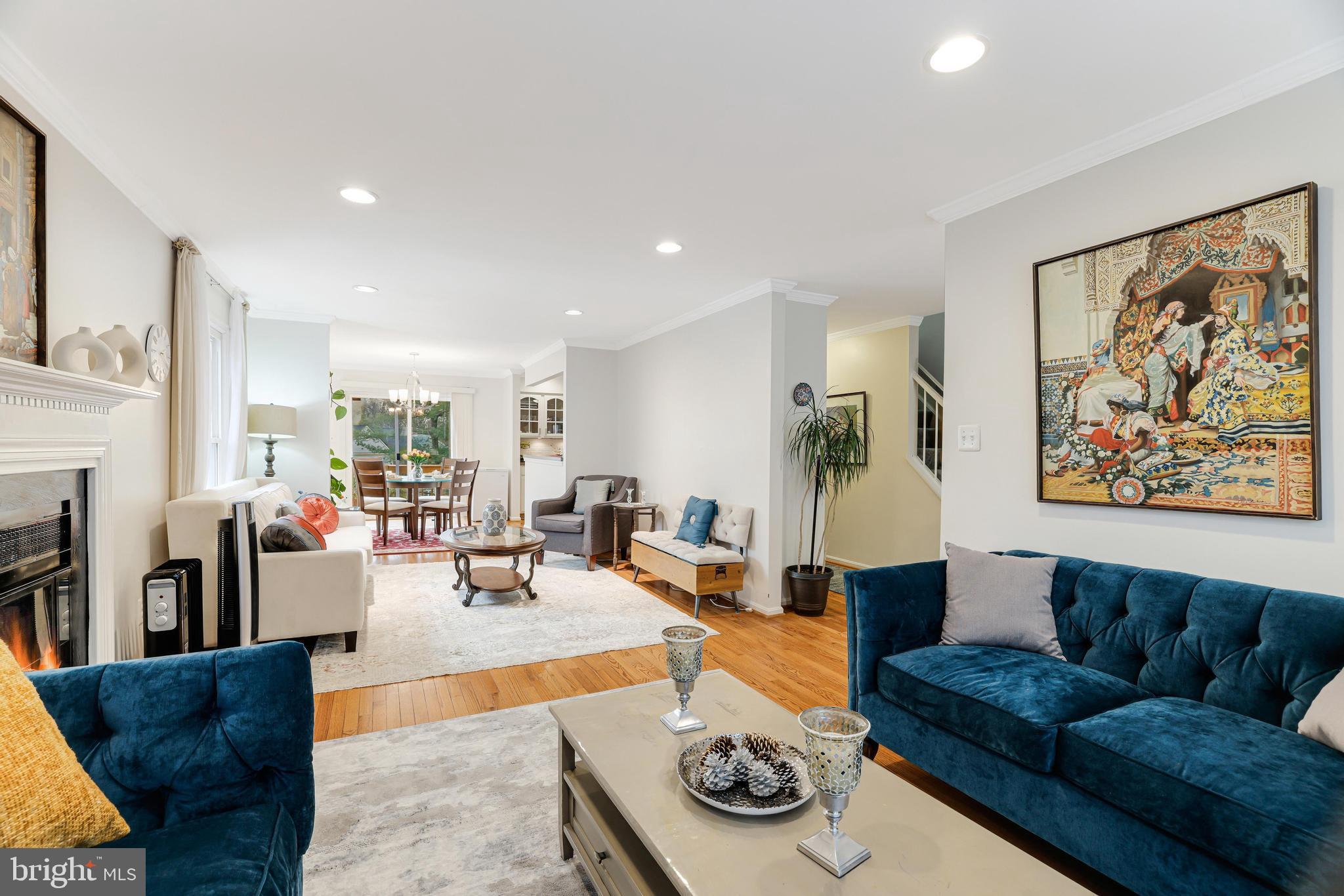 8813 Winding Hollow Way