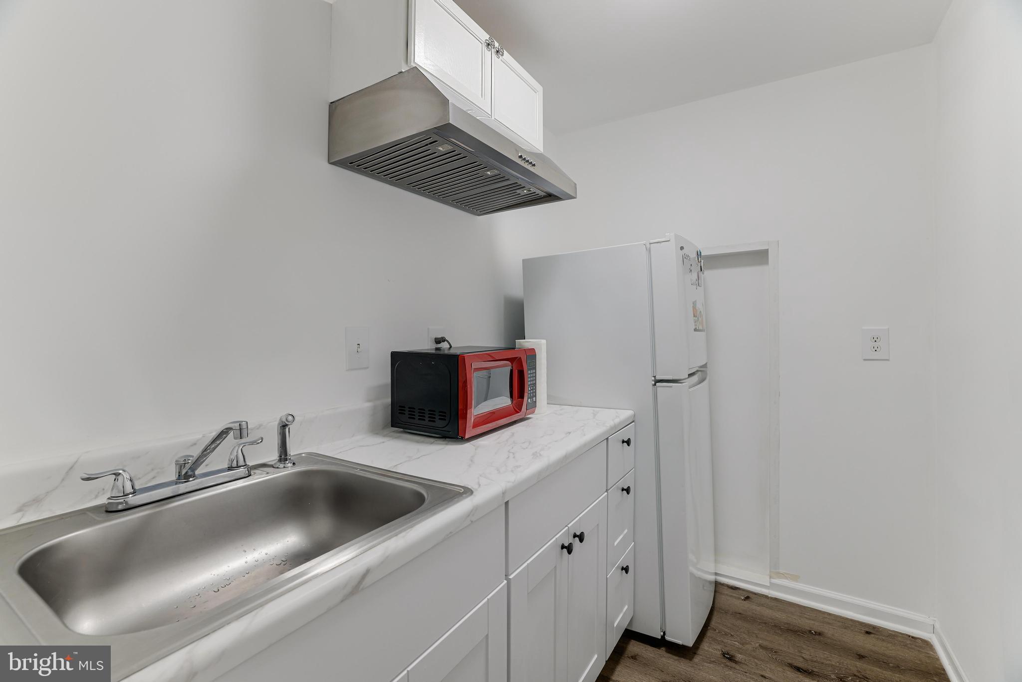 8813 Winding Hollow Way