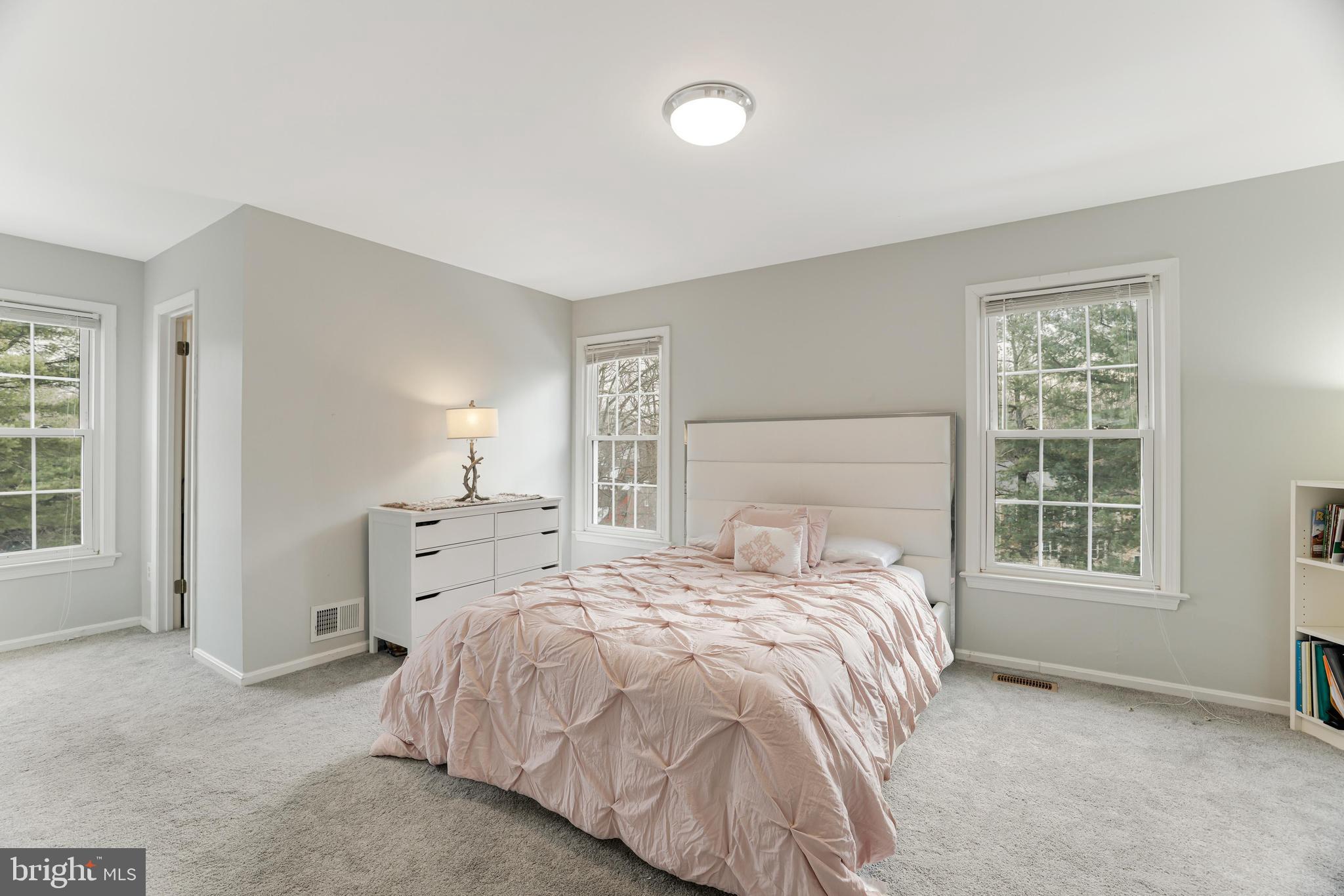 8813 Winding Hollow Way