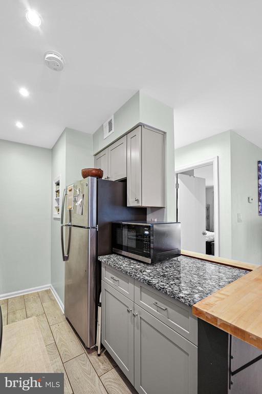 8114-K Colony Point Rd #243