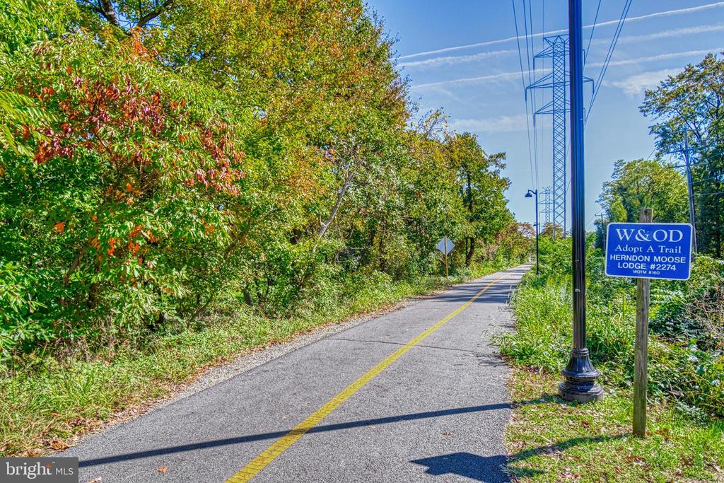 130 Herndon Mill Cir