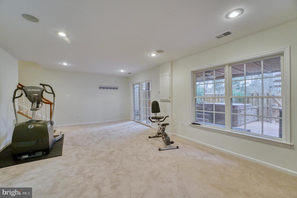 130 Herndon Mill Cir
