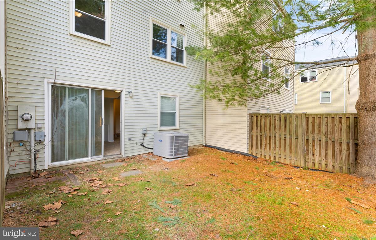 9039 PINEY GROVE DR
