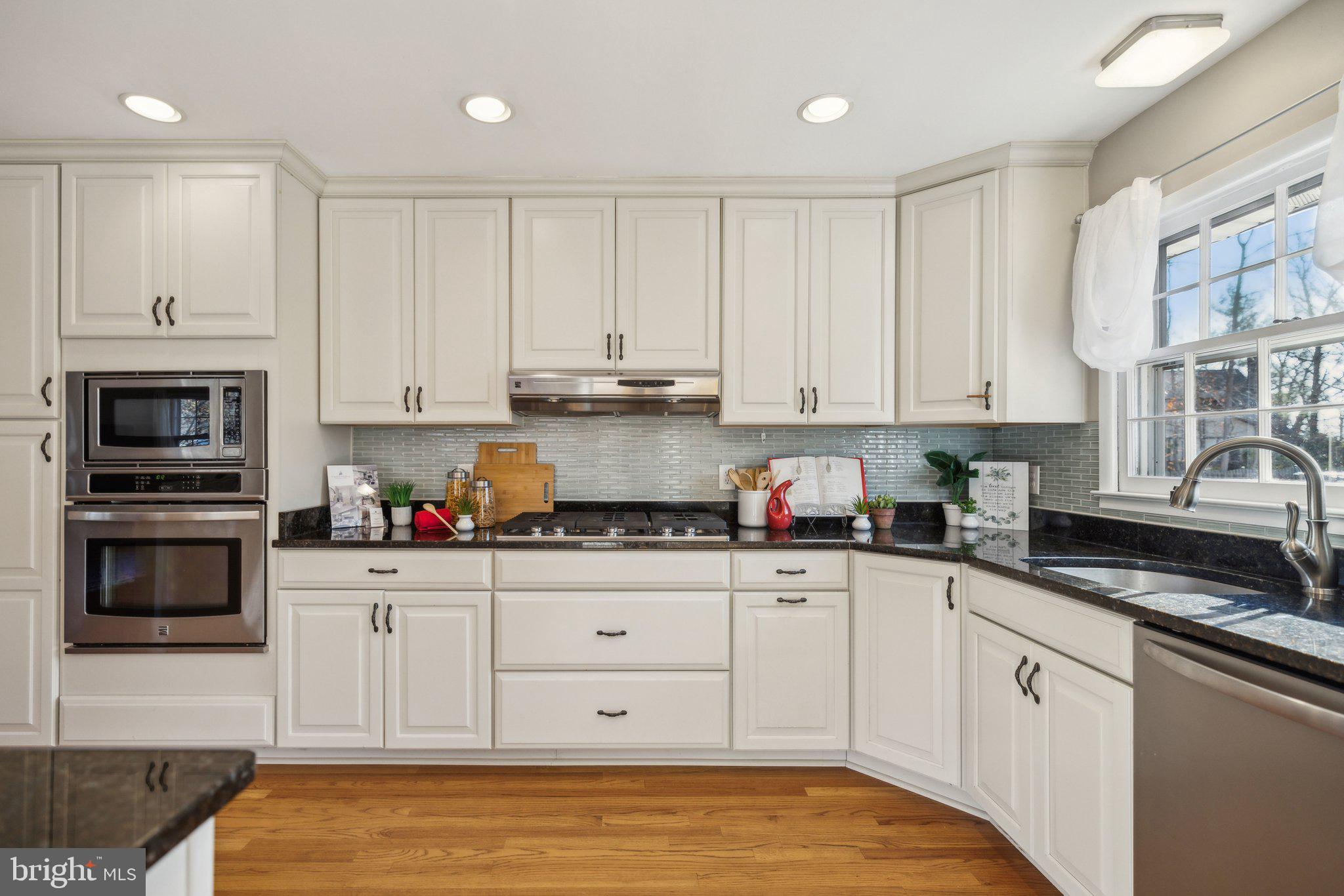 3107 Little Creek Ln