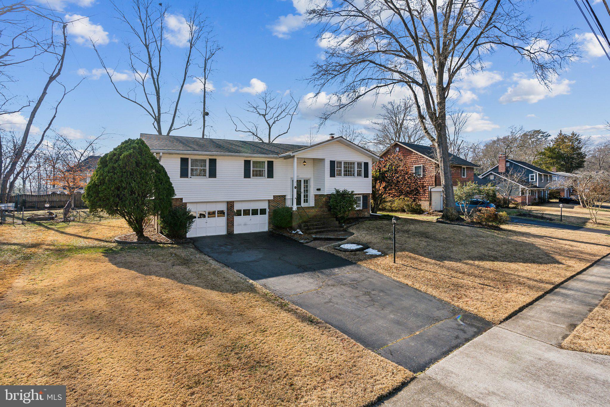 3107 Little Creek Ln