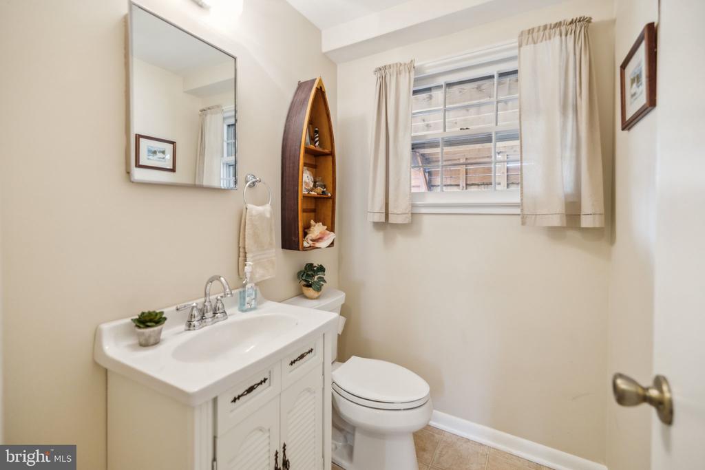 3107 Little Creek Ln