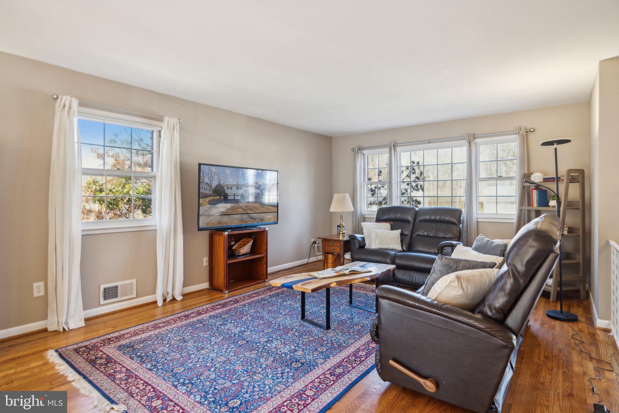 3107 Little Creek Ln
