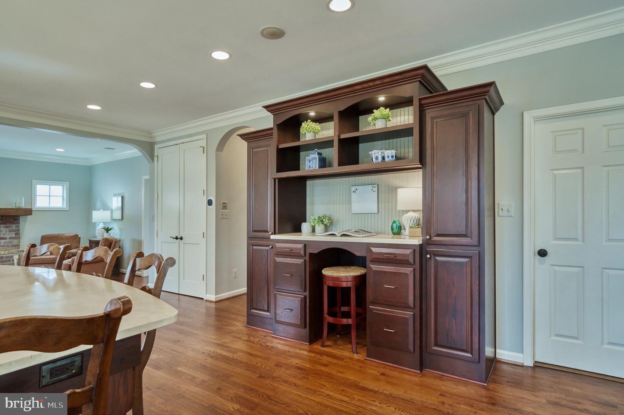 12715 Fox Woods Dr