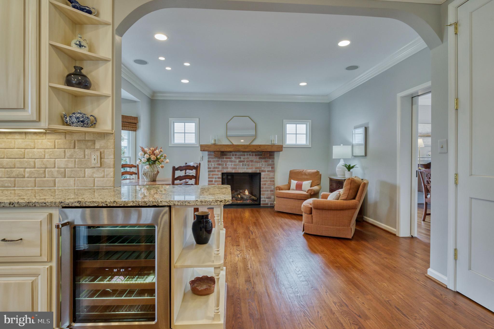12715 Fox Woods Dr